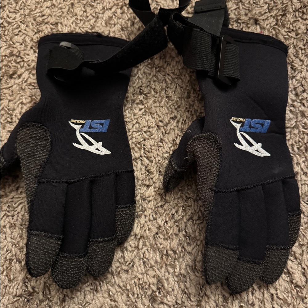 Black IST dive Gloves